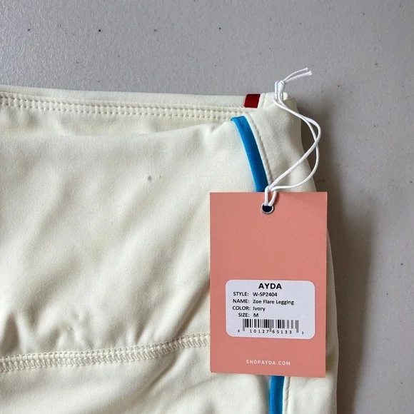NWT New AYDA Zoe Flare Legging Ivory Sporty Athleisure Style Size M